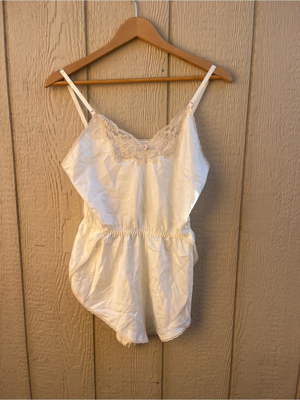 VTG Nightwinds Medium White Nylon Lace Teddy Romper Lingerie Bridal Coquette